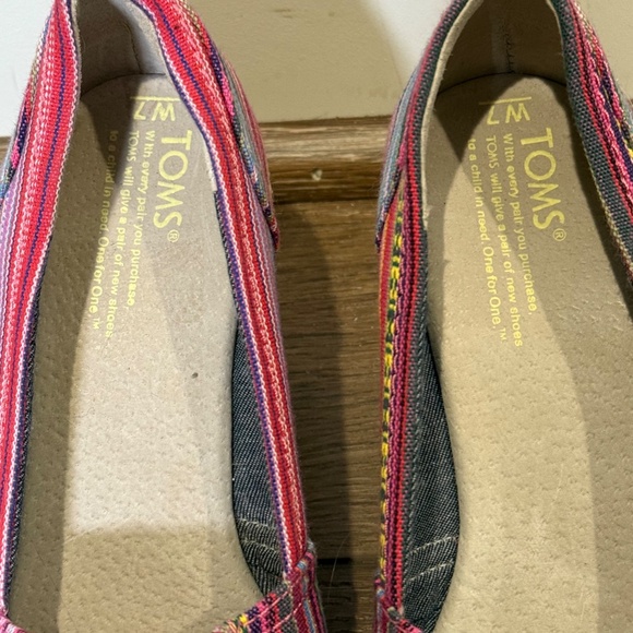 Toms Women's Peep-Toe Wedge Espadrille, Striped, Multi-Color, Size 7, Summer - Picture 5 of 13